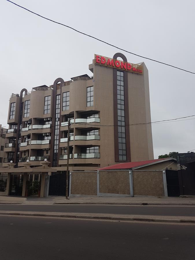 Edmond Hotel Brazzaville Ngoại thất bức ảnh