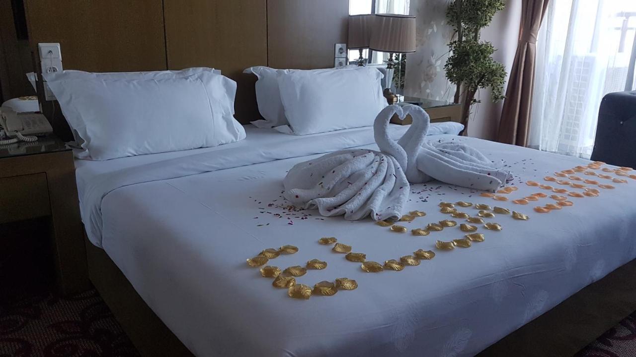 Edmond Hotel Brazzaville Ngoại thất bức ảnh