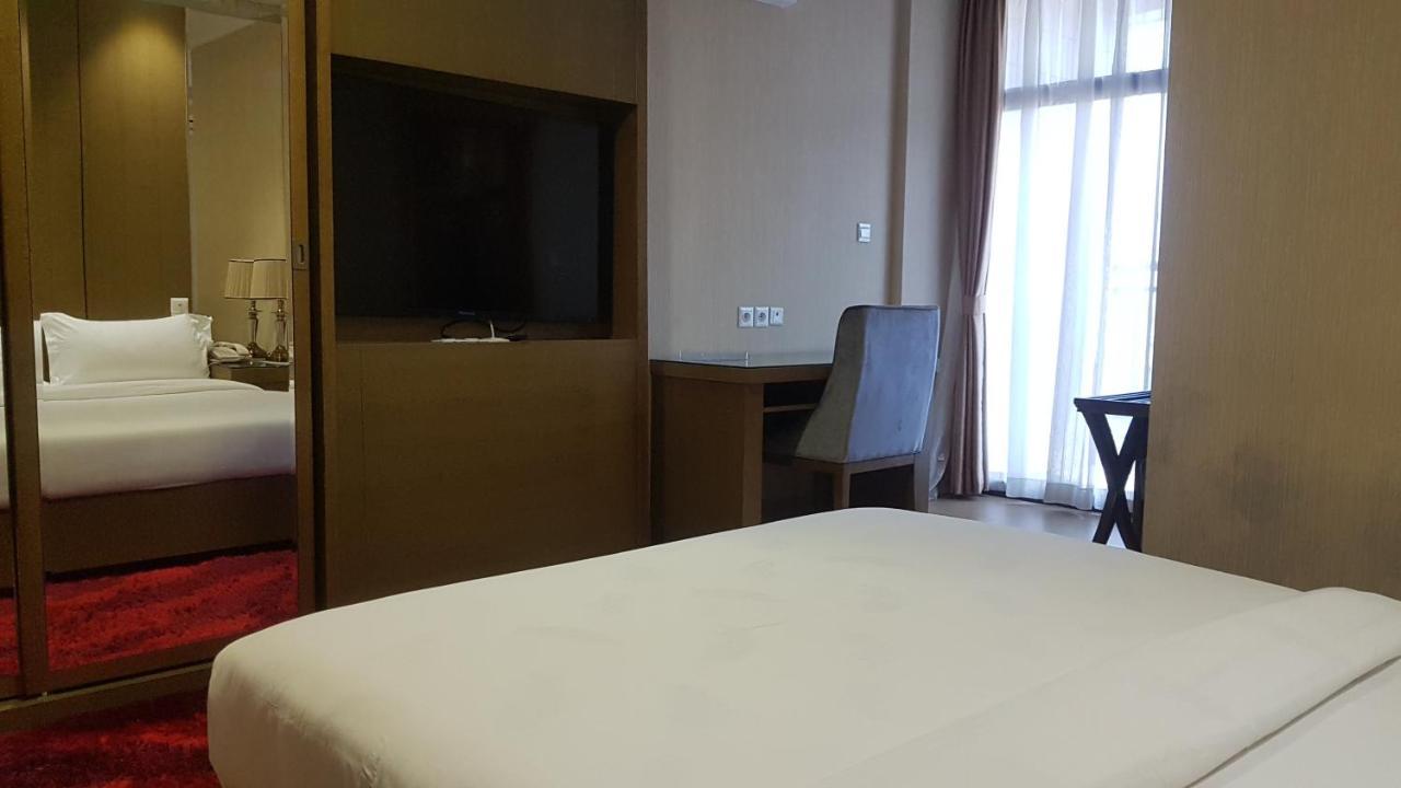 Edmond Hotel Brazzaville Ngoại thất bức ảnh