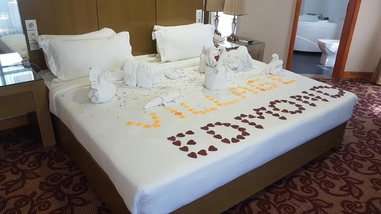 Edmond Hotel Brazzaville Ngoại thất bức ảnh